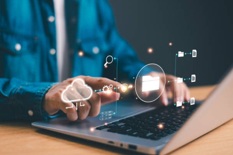 Decentralization vs Centralization