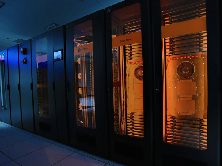 International Traffic with Cross-Region Servers